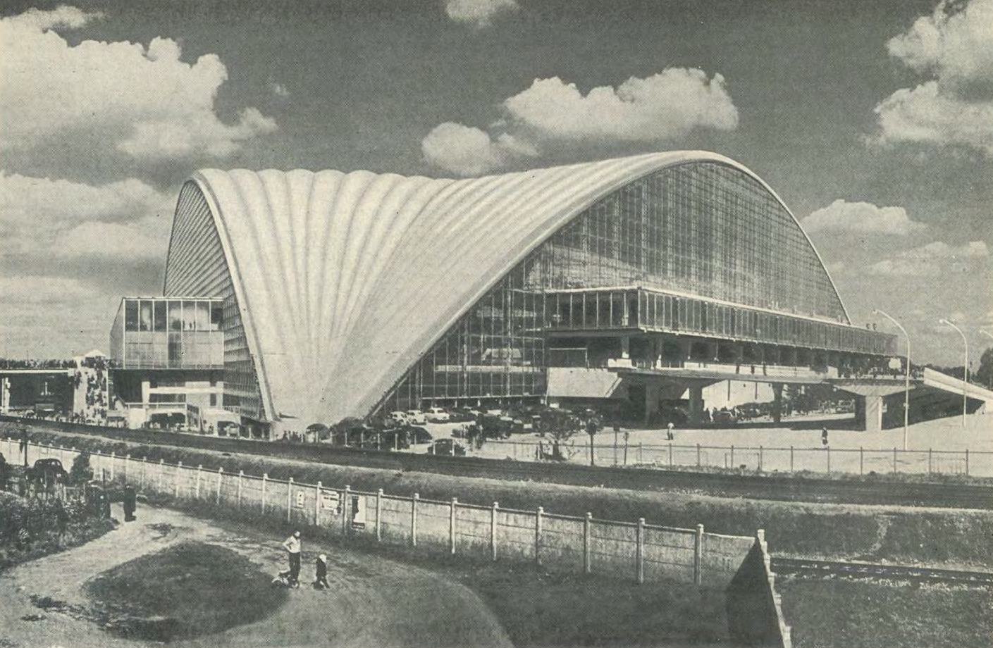 Национальный центр промышленности и техники (CNIT). Париж. 1955—1958