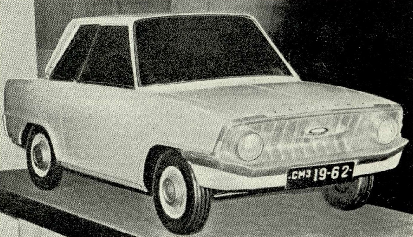Модель автомобиля «Спутник» в масштабе 1:2 (НАМИ).