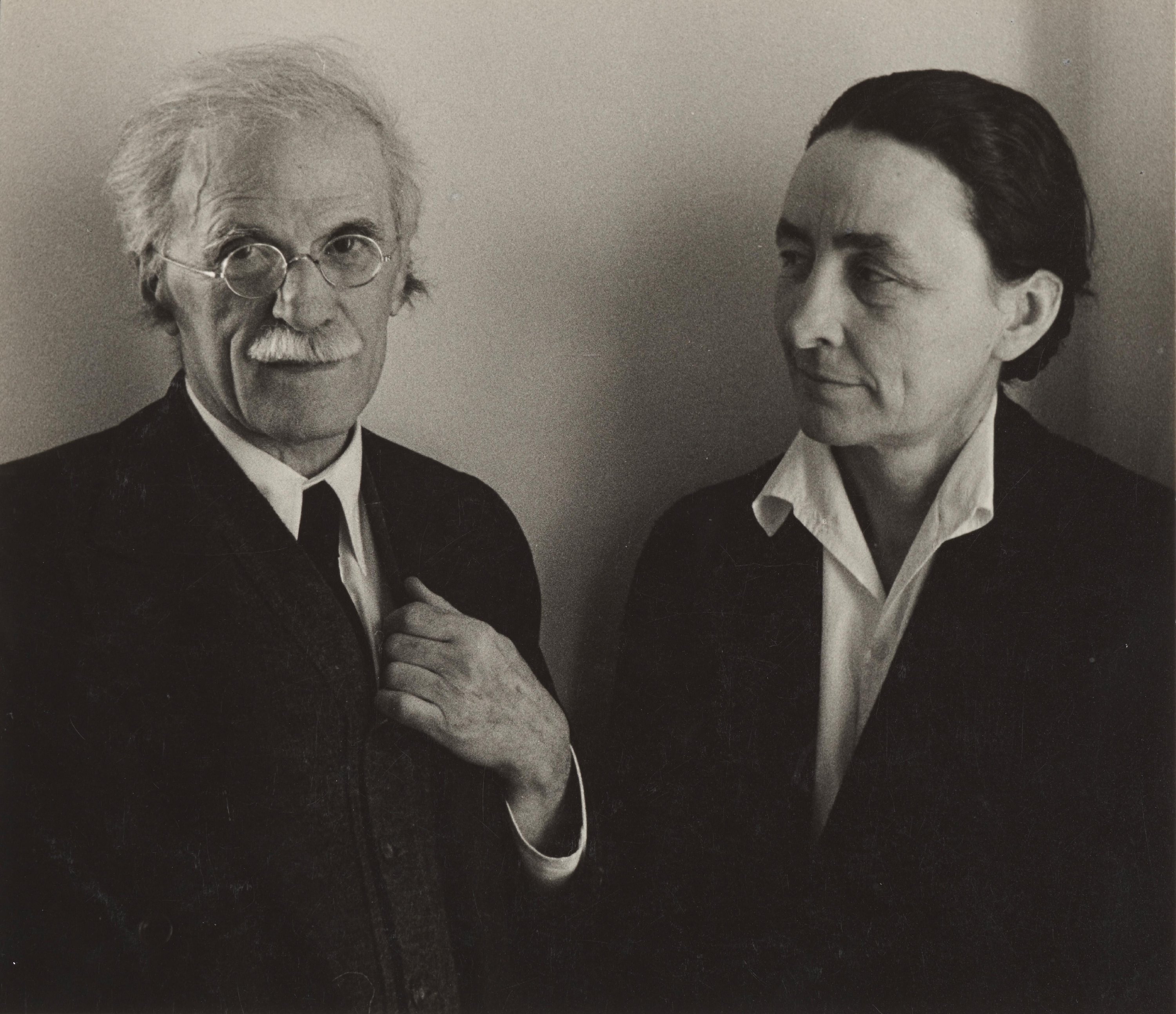 Alfred Stieglitz and Georgia O'Keeffe c. 1939. Photo: Ansel Adams (1902–1984). Source: Philadelphia Museum of Art