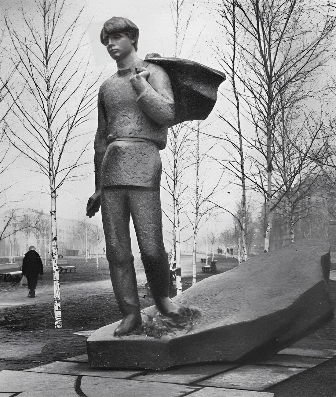 Москва. Памятник С. Есенину, скульптор В. Цигаль
