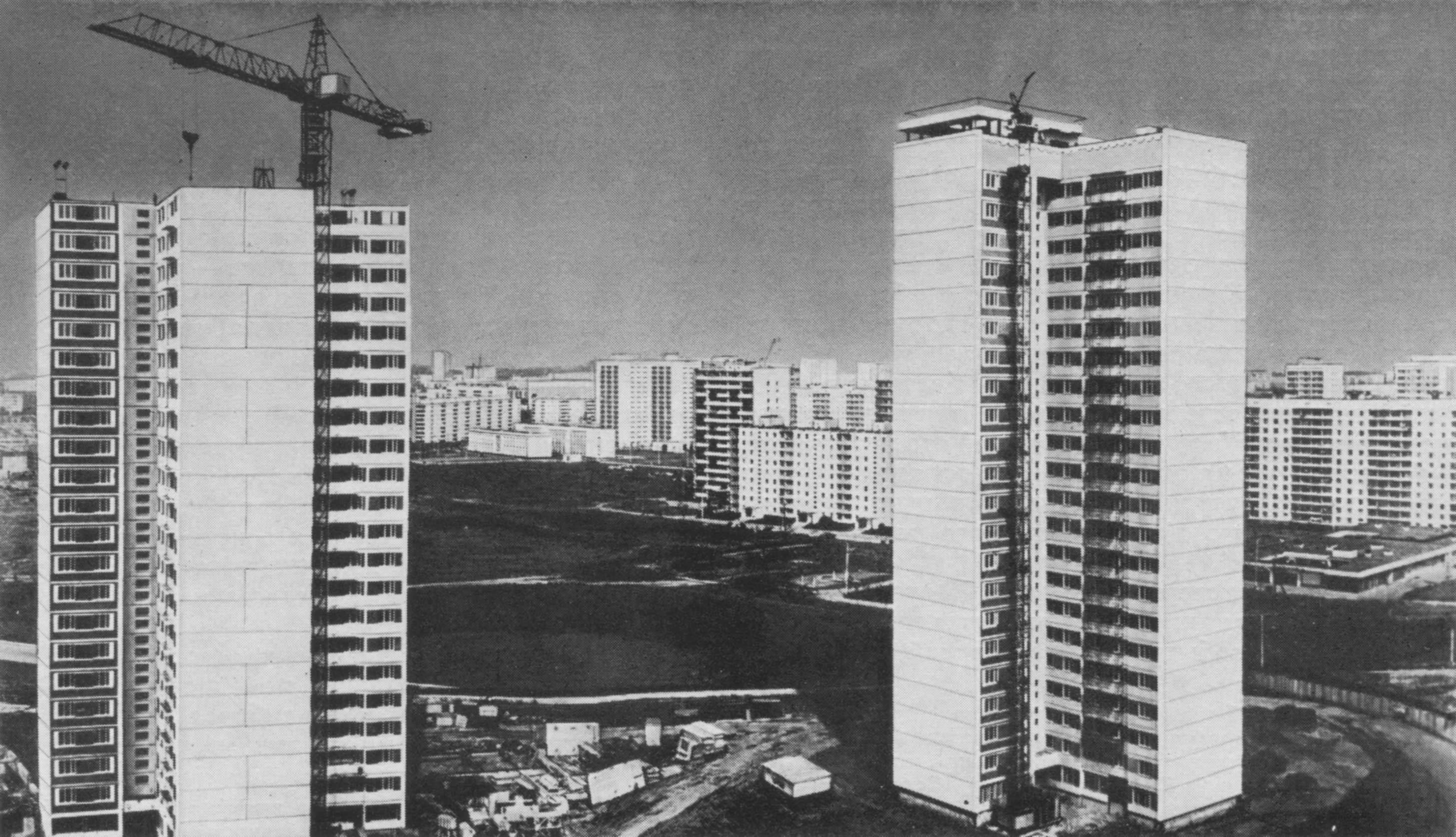 Тропарево. Строительство 22-этажных экспериментальных крупнопанельных домов с крестообразным планом на основе изделий по единому каталогу