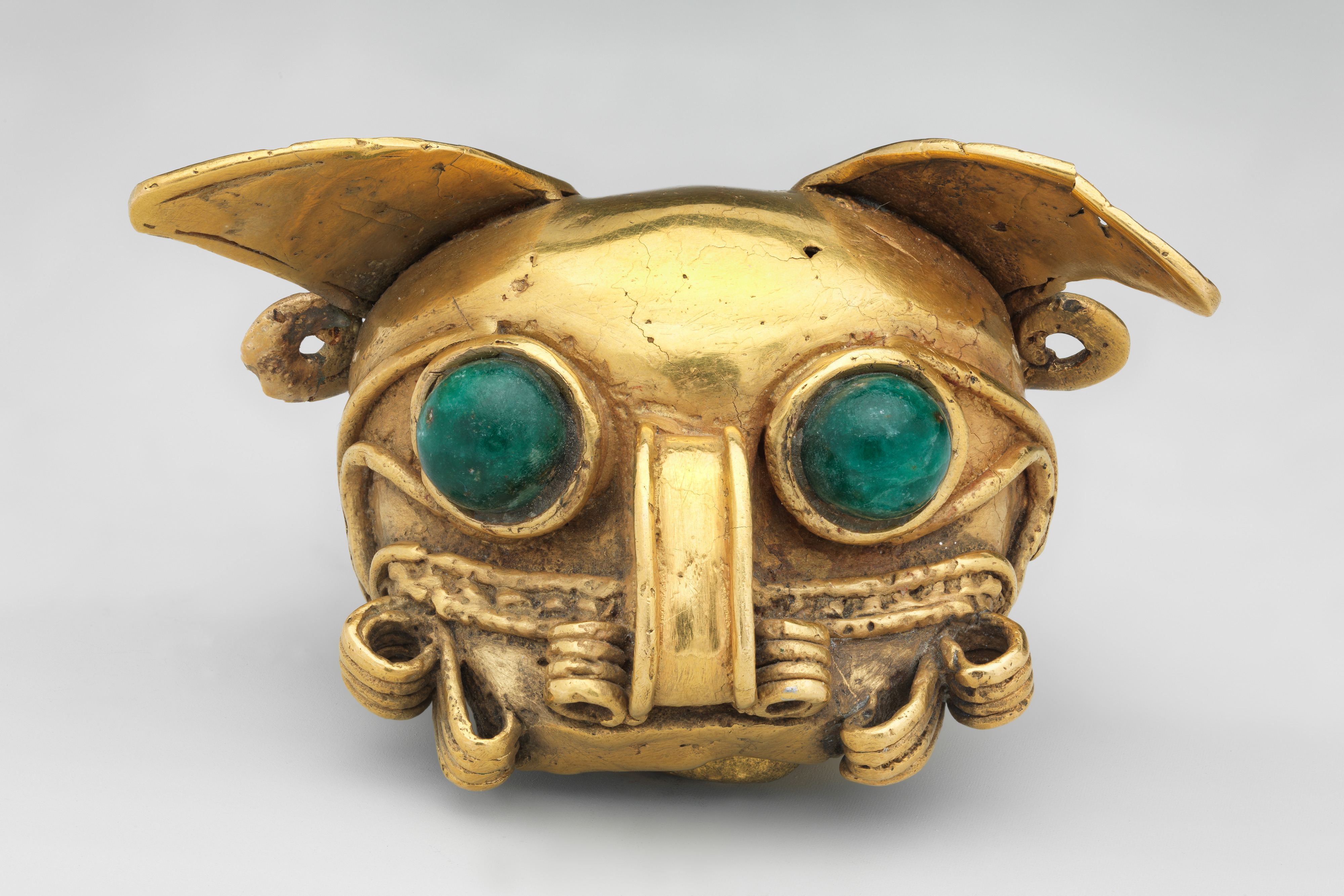 Feline-Head Pendant. Coclé (Macaracas) (?). 8th–12th century