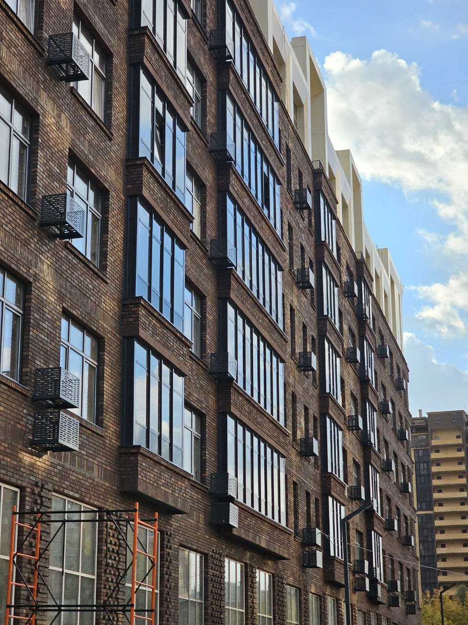 Жилой комплекс «АРТ», Наро-Фоминский г.о. © архитектура — YAUZAPROJECT, девелопер — СЗ «Инвестиционная компания «КАСКАД»