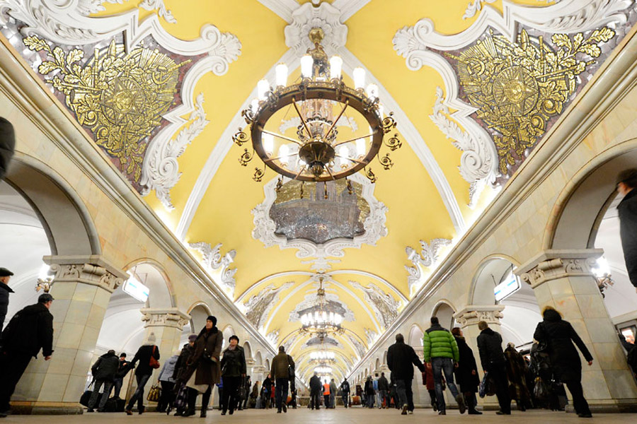 кархитектура станции в москве