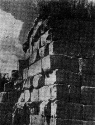 8. Рим. Сервиева стена. 378—352 гг. до н. э. Фрагменты
