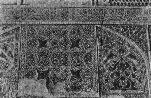 16. Верамин. Мавзолей имамзода Яхья. Стуковый декор тромпа. Исфахан. Соборная мечеть. Декор южного айвана. XIII в.