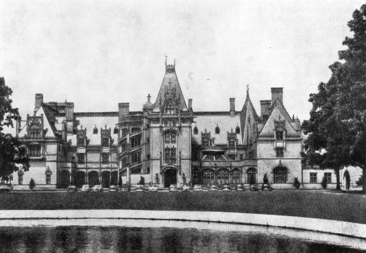 49. Эшвиль. Дворец «Битмор», 1895 г. Р. Хант. Общий вид