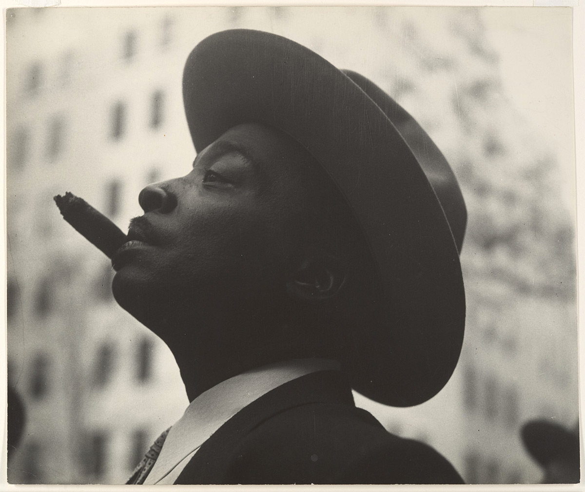 Head of Man with Hat and Cigar / Leon Levinstein / 1960