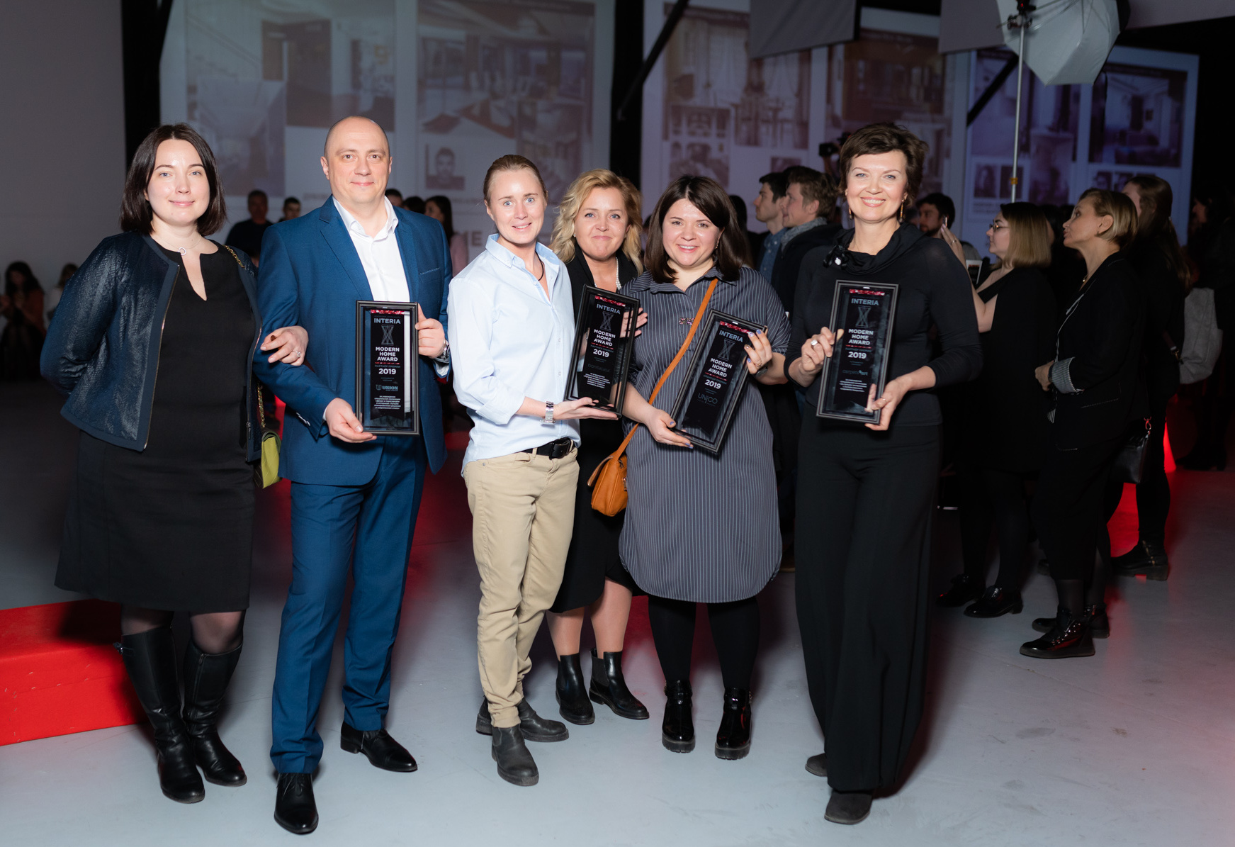 Фото с церемонии награждения победителей всероссийской профессиональной премии MODERN HOME Professional Design Award 2019