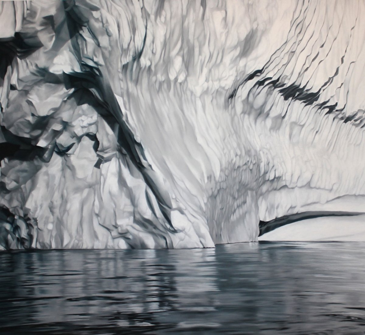 Когда она сравнивала современные ледниковые формации Гренландии с теми, что наблюдал художник Уильям Брэдфорд в 1869 году, то заметила, что они не остались неизменными.