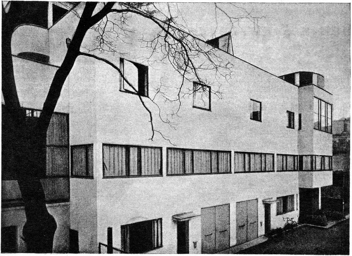 Ле Корбюзье и Жаннерэ. Вилла. Le Corbusier und Jeanneret. Villa
