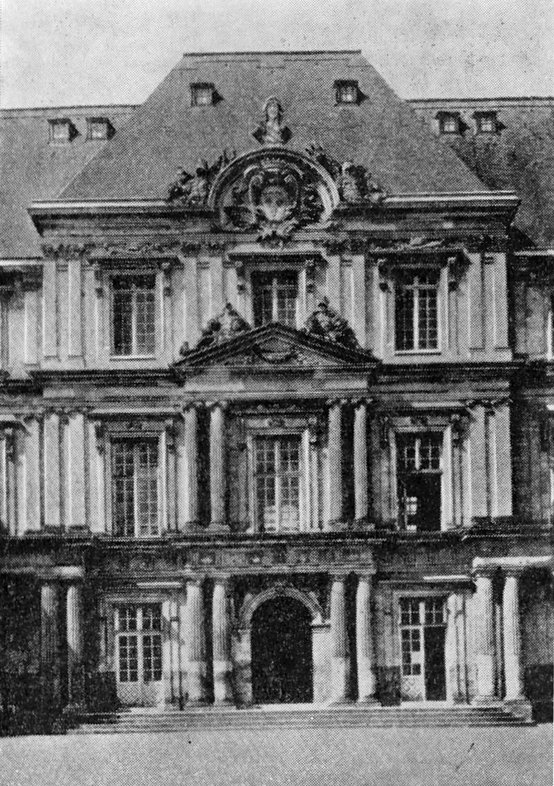 11. Замок Блуа, департамент Луар и Шер, 1636—1660 гг., перестройка Ф. Мансара