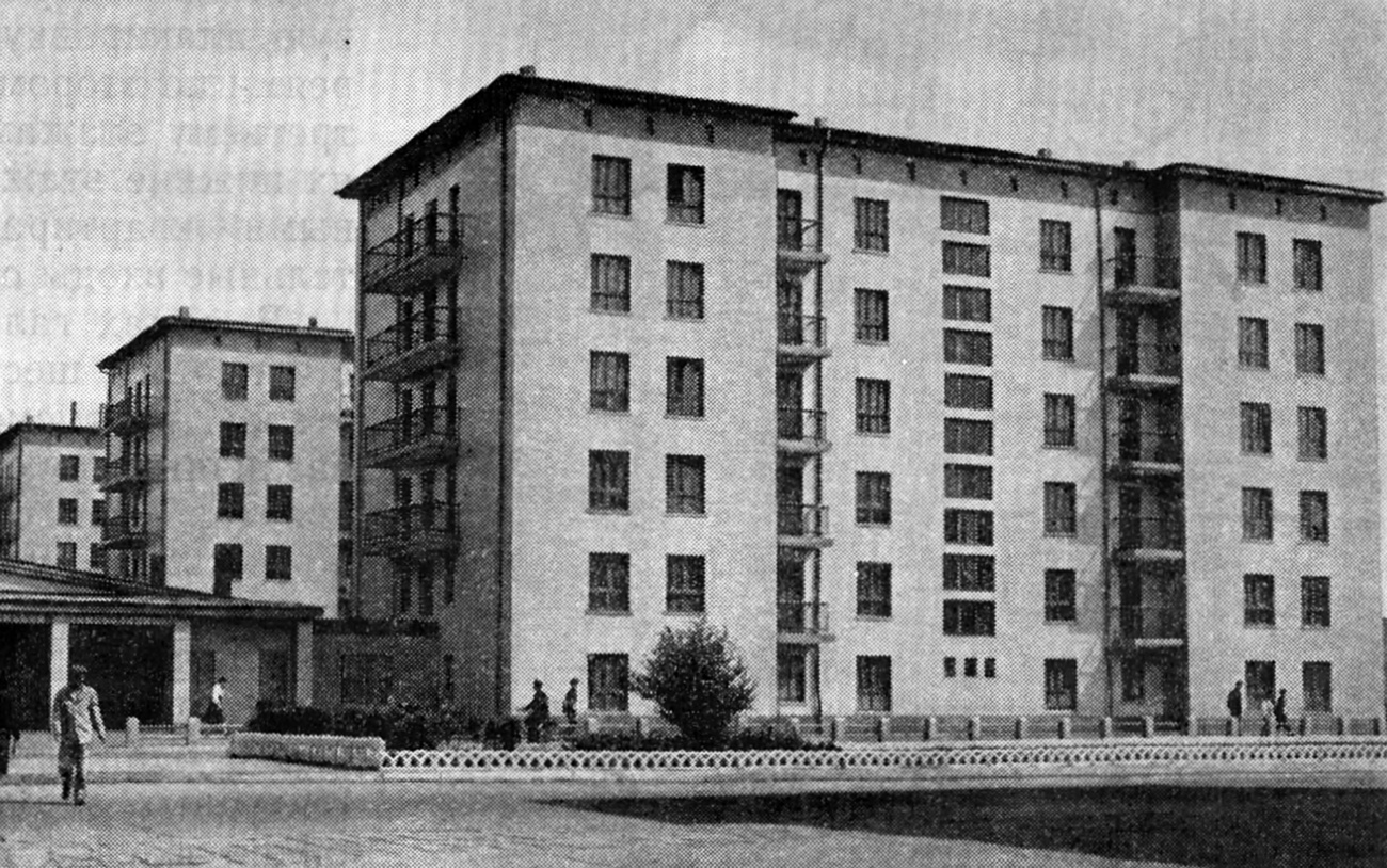 6. Хамхын. Типовой многоэтажный односекционный дом середины 50-х гг. План. Общий вид