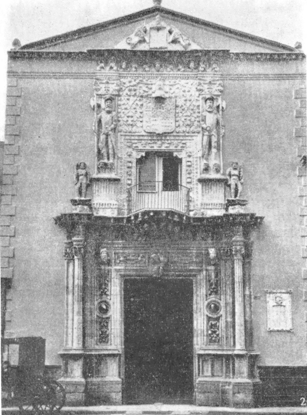 7. 1 — Мехико, дворец вице-короля на главной площади, начало XVI в.; 2 — Мерида, дом конкистадора Монтехо, 1549—1551 гг.