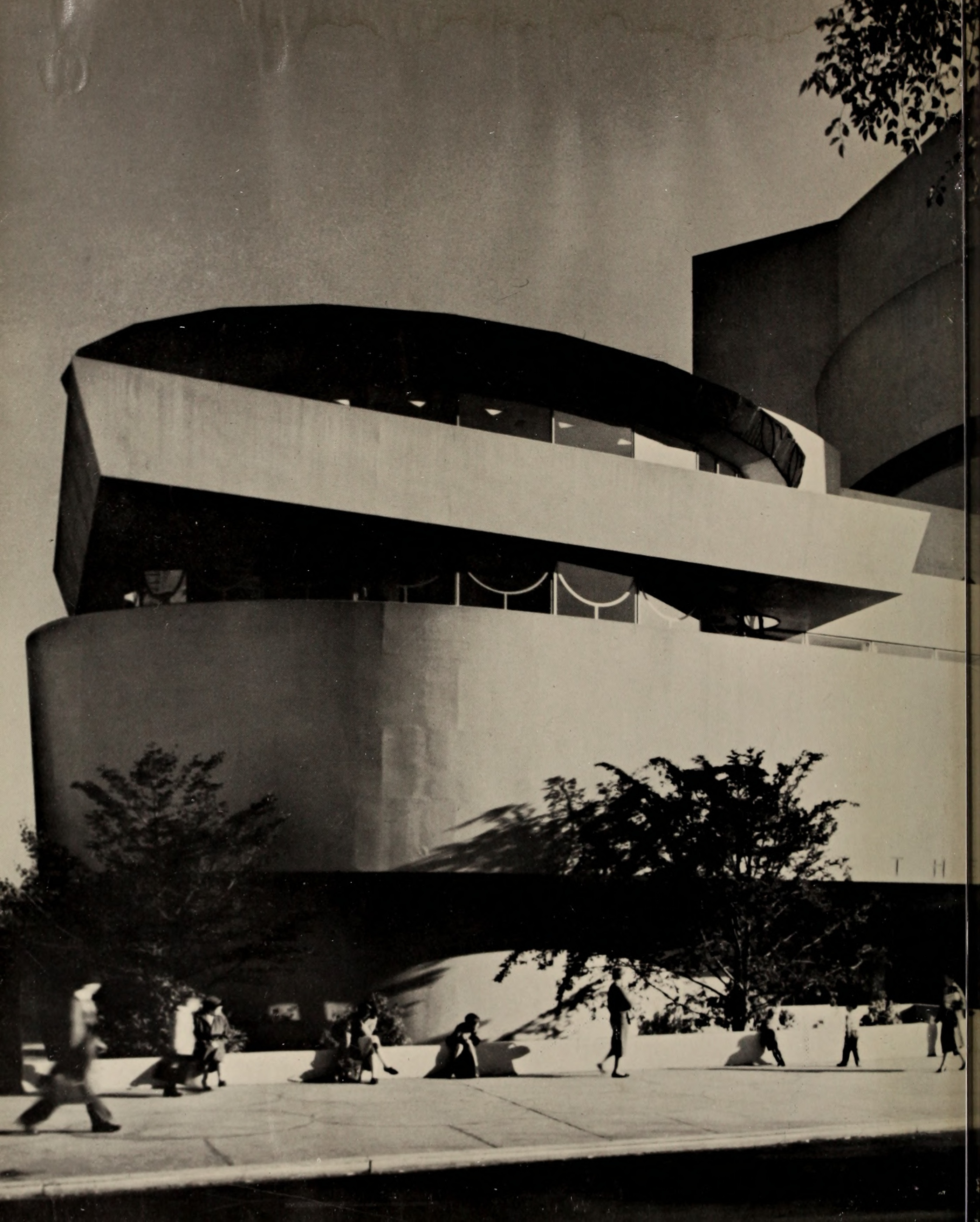 The Solomon R. Guggenheim Museum. Architect: Frank Lloyd Wright. — New York : The Solomon R. Guggenheim Foundation and Horizon Press, 1960