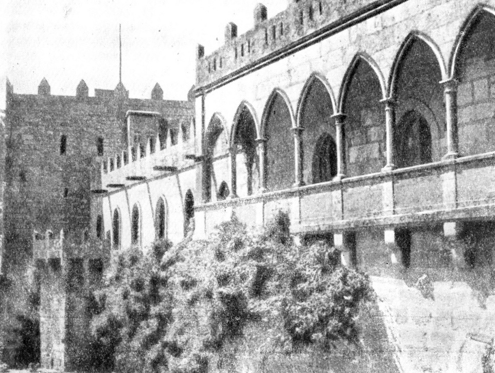 3. Замок Сотомайор, XIV в. Дворцовые постройки внутри замка
