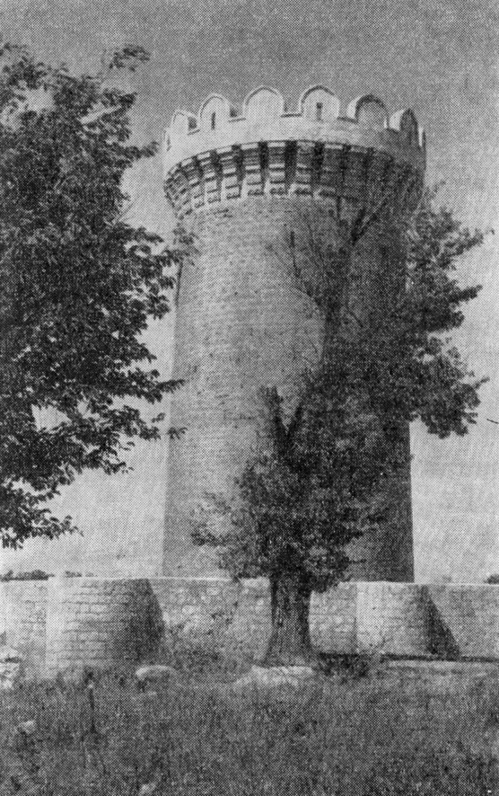 4. Сел. Мардакян. Замок с круглым донжоном, 1232 г.