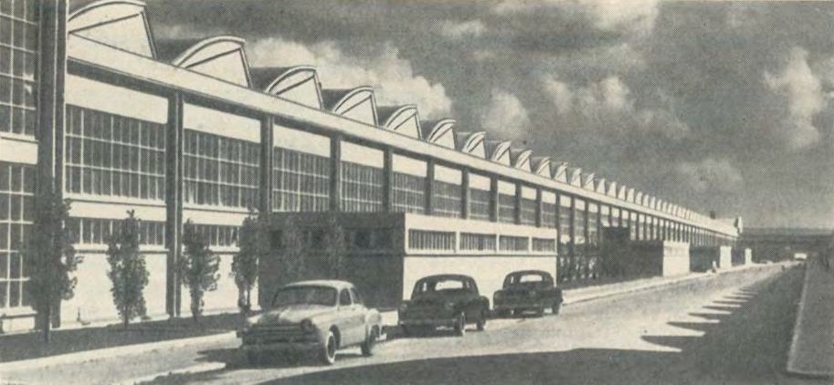 Автозавод фирмы «Рено» во Флене. 1950 г. Фасад сборочного цеха