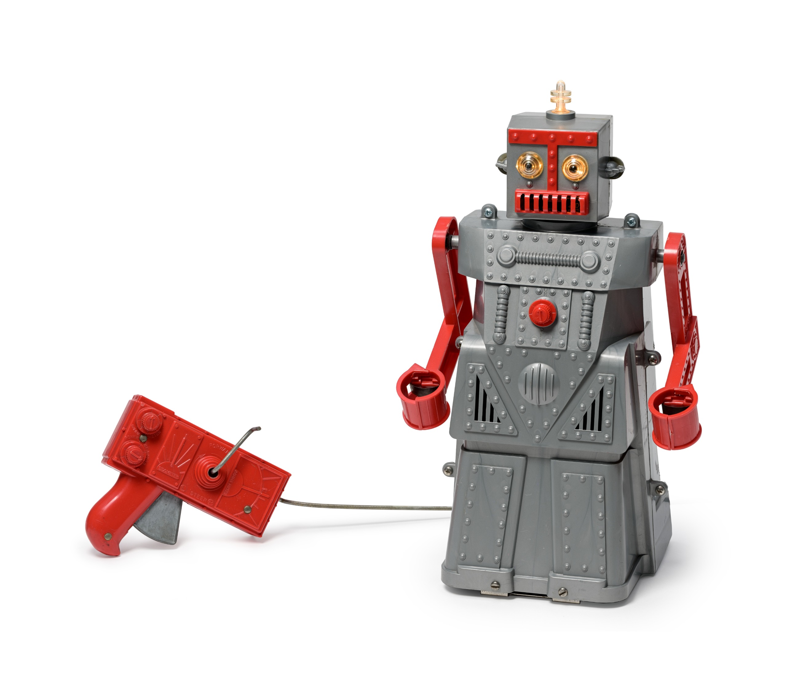 Ideal Toy Company, Сид Ноубл. Игрушечный робот Robert, 1954. Изображение предоставлено LACMA. Ideal Toy Company, Sid Noble, Robert the Robot, 1954. Image credit: Courtesy LACMA.
