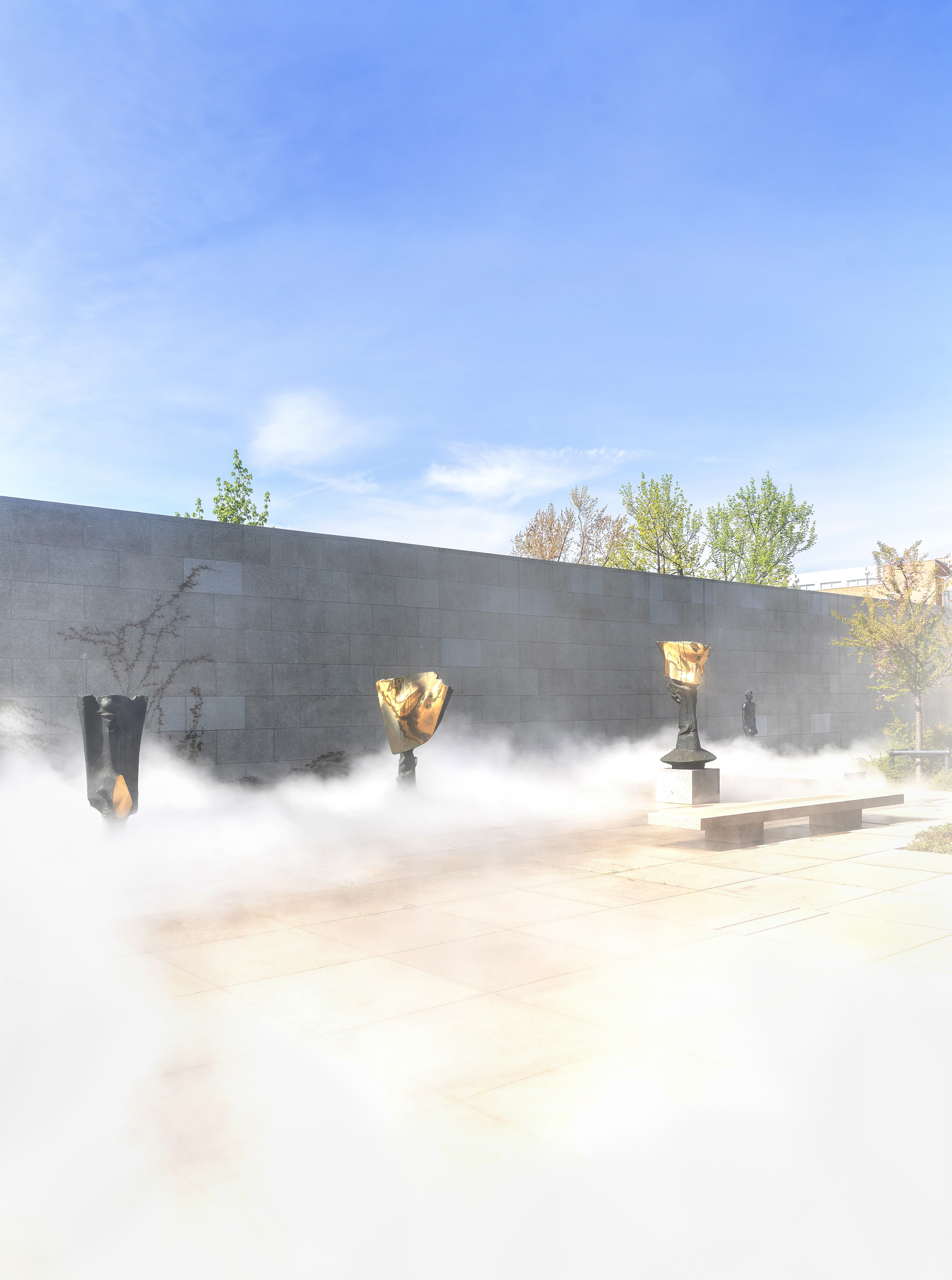 Fujiko Nakaya, Installation view, Neue Nationalgalerie, 2025, © Neue Nationalgalerie – Stiftung Preußischer Kulturbesitz / David von Becker