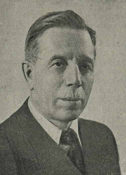 Лауреат Сталинской премии С. Е. Чернышев.