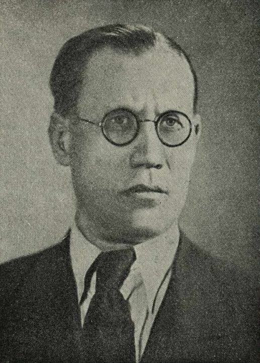 Лауреат Сталинской премии Л. М. Поляков.