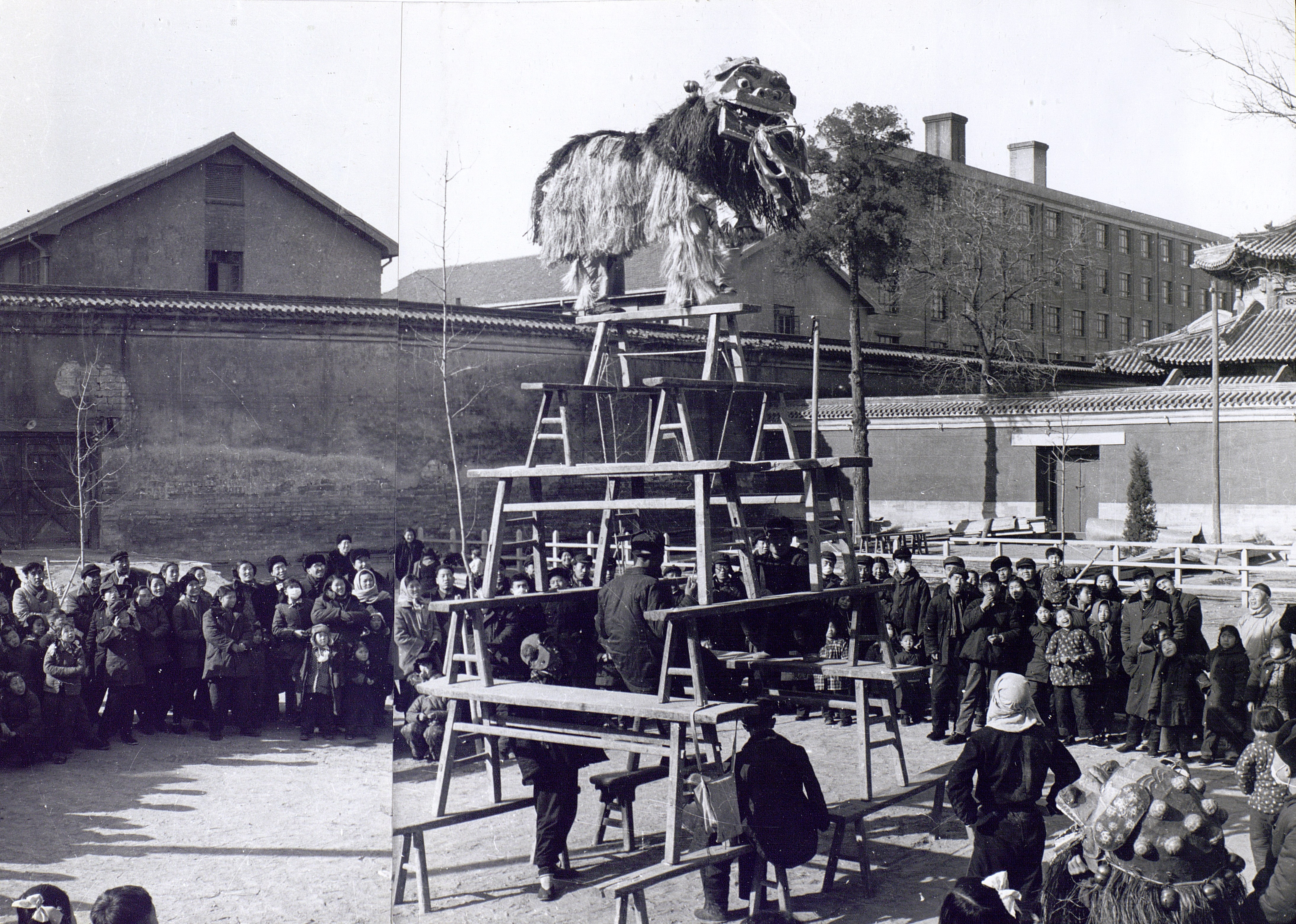 Фотоотпечаток. Новый год: праздничное увеселение. Китайцы. Китай. 1950-е Музей антропологии и этнографии им. Петра Великого (Кунсткамера) РАН