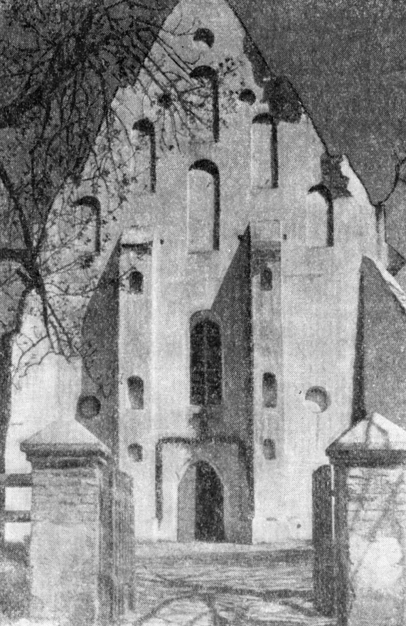 15. Ишколдзь. Приходский костел, 1472 г. (штукатурка поздняя)