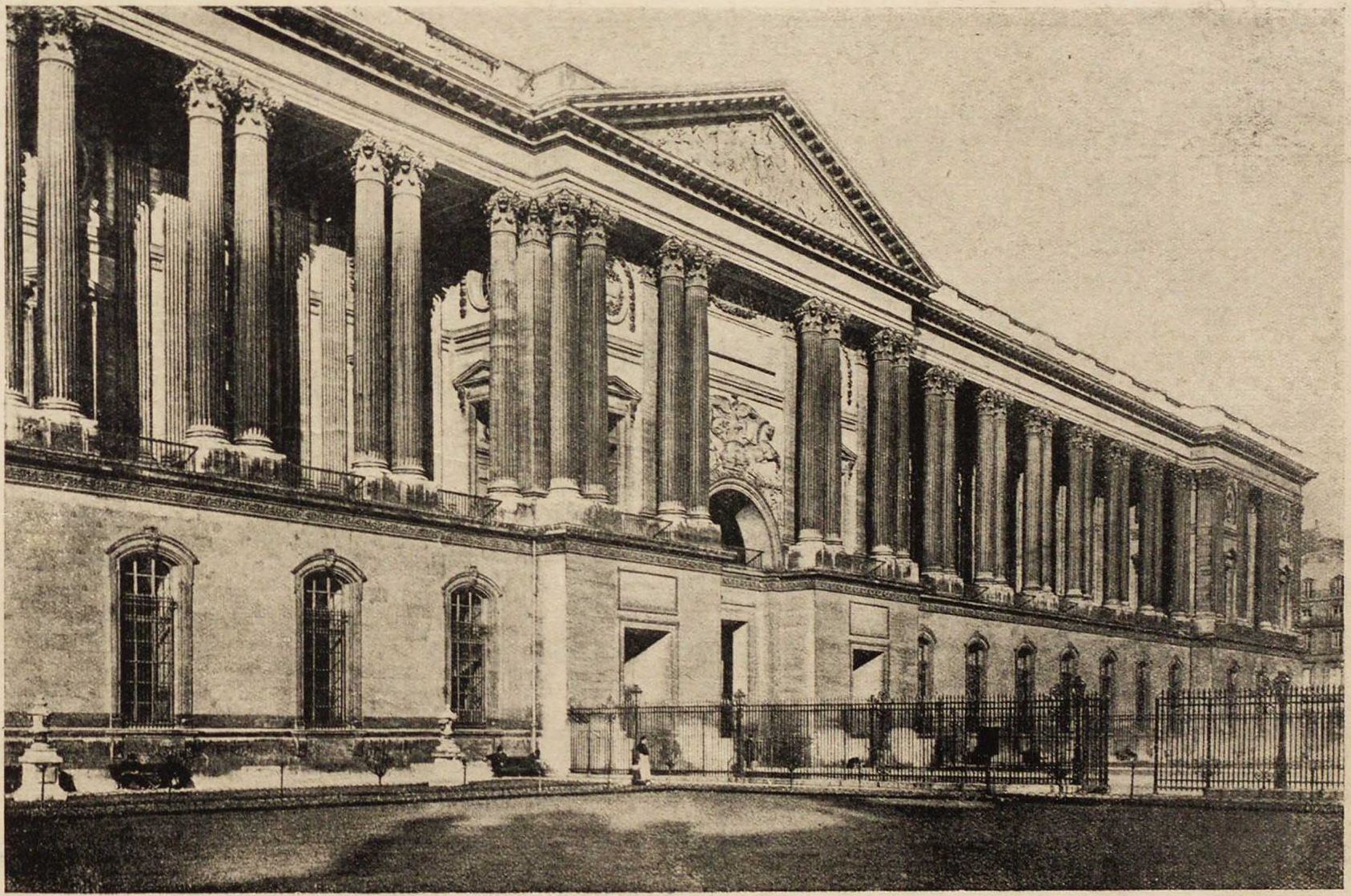 46. Лувр. Восточный внешний фасад (так называемая колоннада Лувра). Сооружен по проекту Клода Перро (1667). Le Louvre. La colonnade