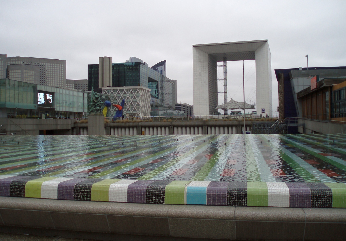 Квартал La Défense в Париже