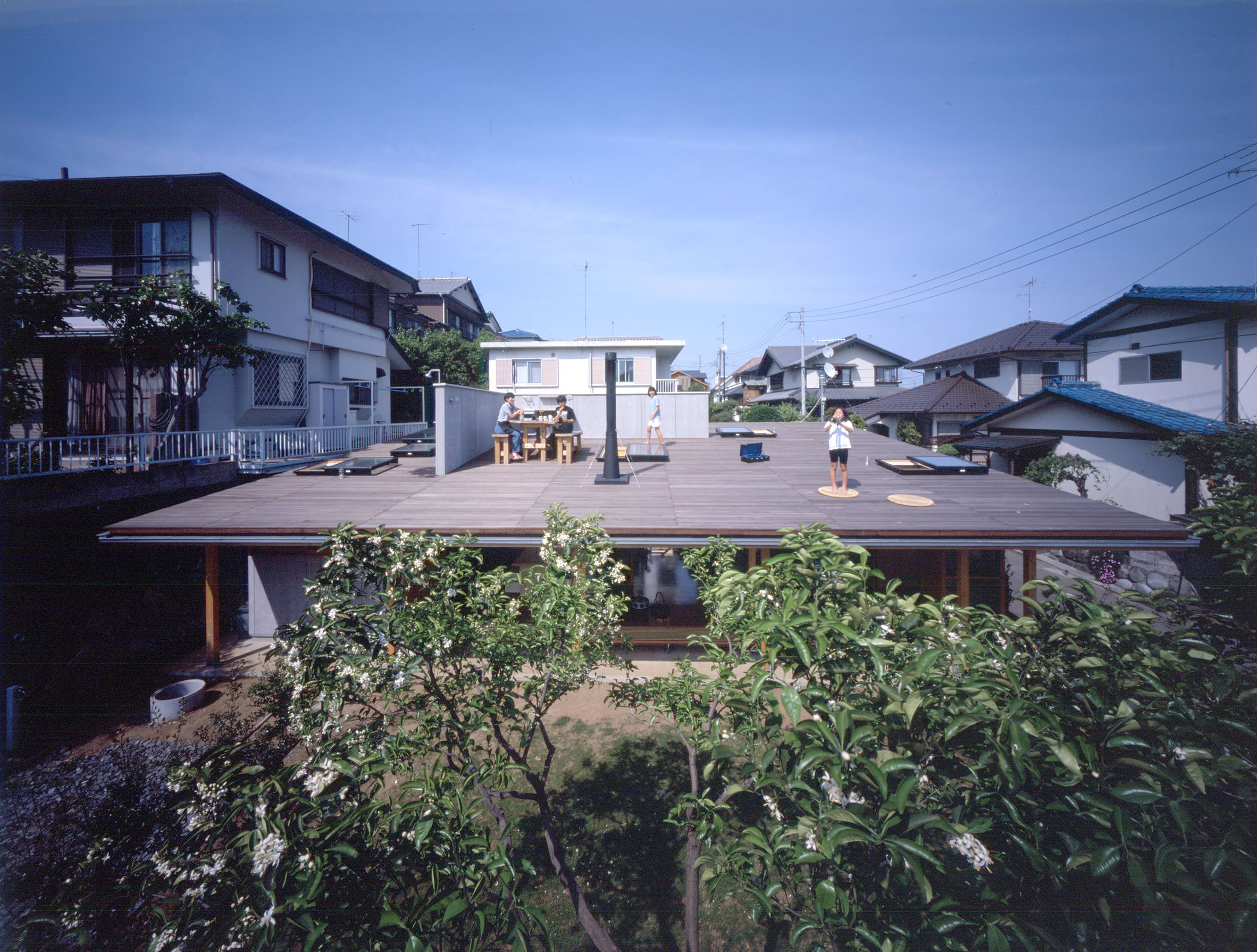 Roof House. 2009, Канагава. Tezuka Architects