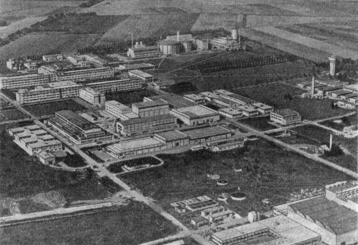 49. Саклэ. Центр атомных исследований, 1950-е годы. Вид с птичьего полета