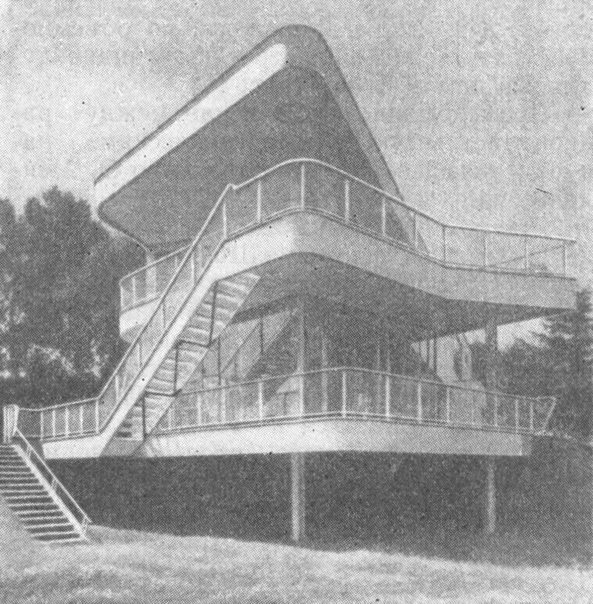 15. Лебау. Дом Шминке, 1932 г. Арх. Г. Шарун